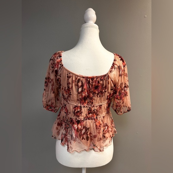 NWT Women’s Floral Sheer & Flowy Romantic Date Night Top Size Medium​​ - Picture 6 of 9